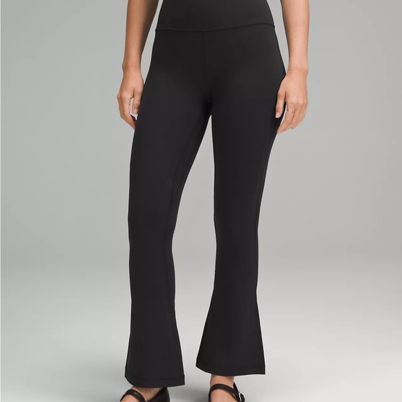 lululemon Align High-Rise Mini-Flare Pant
Short size 4 black - Picture 1 of 15